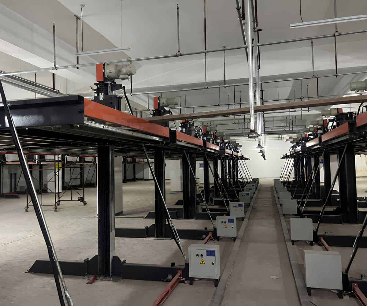 两柱机械式停车位的危险因素分析