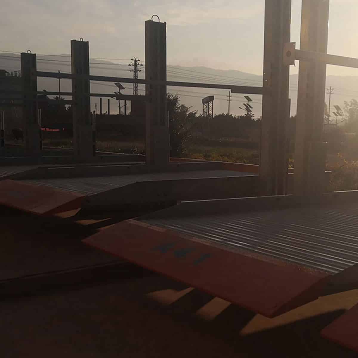 米脂三层立体车库的工作原理及相关优点